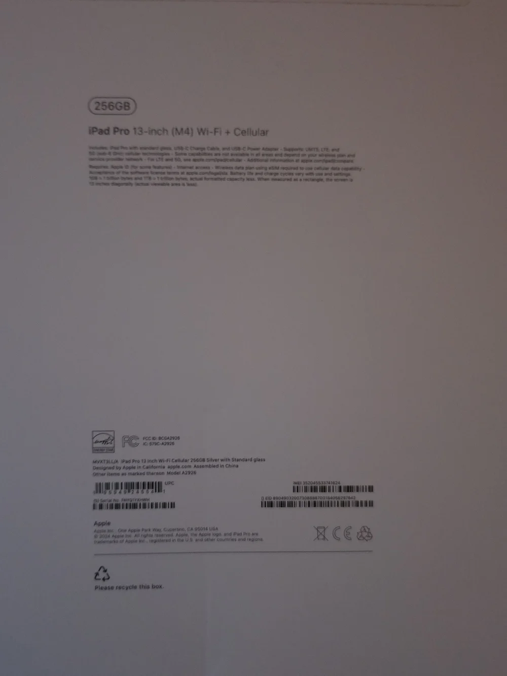 APPLE Ipad, With Keyboard Case, And APPLE STYALIZER Pen